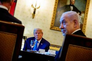 トランプ米大統領とイスラエルのネタニヤフ首相(右)=7日、ホワイトハウス(ゲッティ=共同)