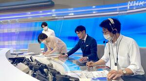 放送センターで行われた災害報道の訓練の様子=2021年、東京都渋谷区(NHK提供)