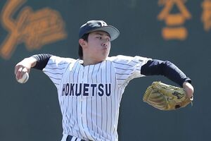 新潟商-北越 完投し10奪三振、5安打、1失点に抑えた北越の渡邉樹希=三条パール金属スタジアム