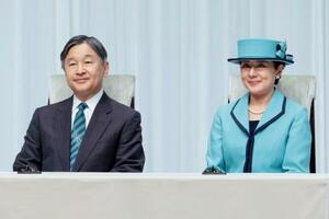 　第２０回みどりの式典に出席された天皇、皇后両陛下＝２４日午後、東京都千代田区（代表撮影）