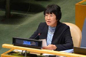 教育に関する共同声明を読み上げる軍縮会議日本政府代表部の市川とみ子大使=4月30日、米ニューヨークの国連本部(共同)
