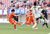 東京V戦でゴールを決めるFW矢村健=2022年