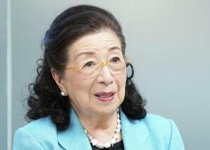 インタビューに答える石井幹子さん。国際的な実績を重ね、改めて実感するのは「ろうそくの明かりの美しさ」だという。