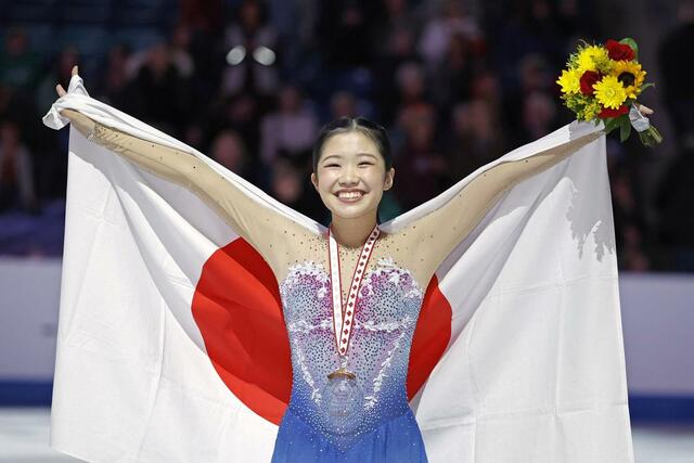 フィギュアスケートのＧＰシリーズ第３戦、女子で３位となった中井亜美＝サスカトゥーン（共同）