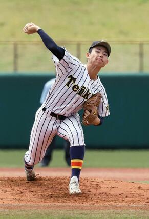 北信越高校野球決勝 都市大塩尻-帝京長岡 帝京長岡先発の小林=富山市民球場