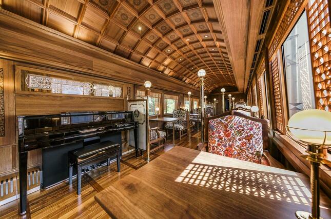 豪華列車「ザ・ロイヤルエクスプレス」の車内（東急提供）