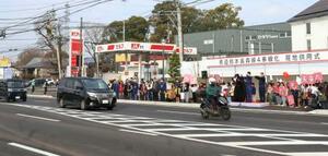 全線で開通した県道熊本高森線=20日午前、熊本県益城町