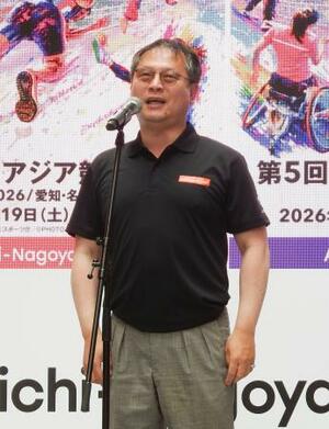 　イベントに参加し、あいさつするスポーツ庁の河合純一長官＝３０日、東京都内