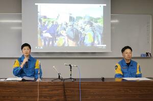 9月の能登豪雨を受けて石川県に派遣され、現地での活動を報告する県警の広域緊急援助隊員=10月7日、新潟市東区