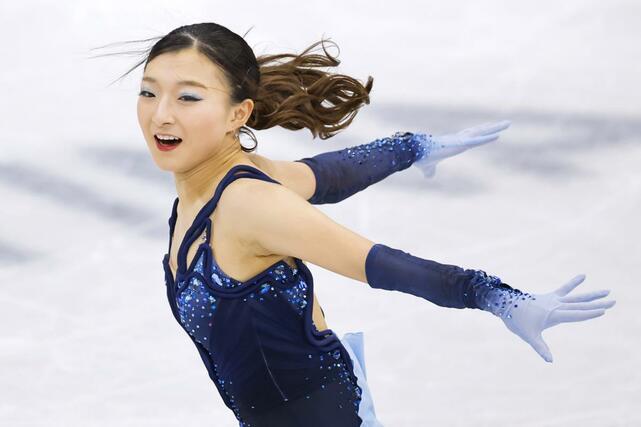 女子ＳＰ　演技する坂本花織＝ミラノ（共同）