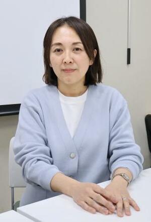 　うつ病などで休職した経験を持つ当事者と研究チーム「ココロワタシ」を立ち上げた名古屋大の星野藍子講師＝名古屋市