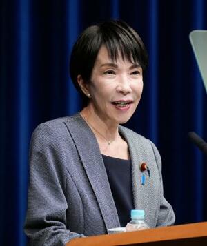 　臨時国会が閉幕し、記者会見する高市首相＝１７日午後、首相官邸