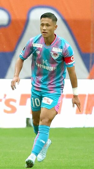 新潟に新加入するＭＦ小野裕二＝１０月２１日、ビッグスワン