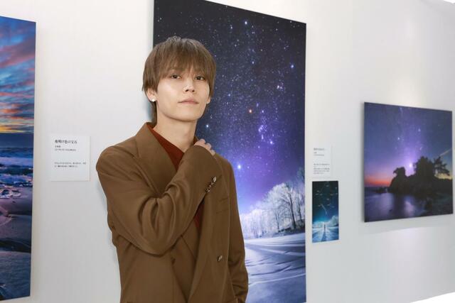 2月に新潟公演を行うDa-iCEの岩岡徹さん=新潟市中央区万代3 新潟日報メディアシップ20階