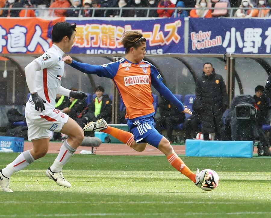 サッカーJ1・アルビレックス新潟］攻めて攻めて攻めて終了間際に決勝