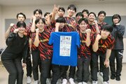 地域の応援背に目指せ全国！佐渡高男子バレー部後援会が企業ロゴ入りＴシャツ制作　6月県総体へ