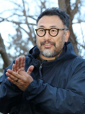 いわき市で言論活動を続ける小松理虔さん