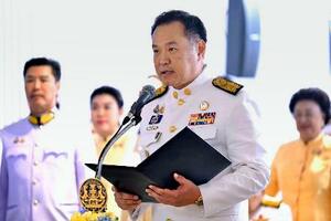 タイの首相に就任したアヌティン氏=7日、バンコク(タイ政府提供・共同)