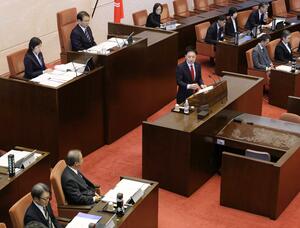 東京電力柏崎刈羽原発の再稼働問題について本格的な論戦が始まった県議会１２月定例会＝４日
