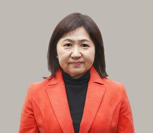 　亀井亜紀子氏