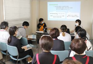 企業などを対象とした認知症サポーター養成講座=新潟市南区能登
