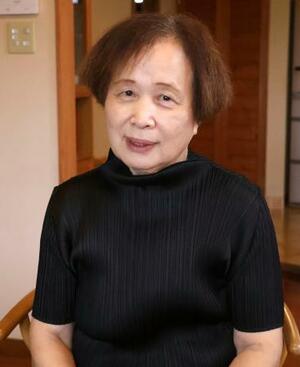 気象予報士試験に合格し、喜びを語る原常子さん=10日午後、三重県伊賀市
