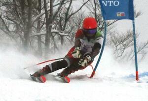 男子大回転 トータル2位だった峰村知宏(関根学園)の1回目=南砺市