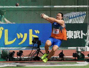 男子ハンマー投げ決勝 初優勝した中川達斗=デンカビッグスワン(写真映像部・新井田悠)
