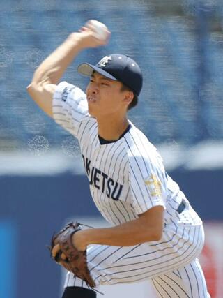 北越－新潟産大付　北越の先発五十嵐亮太＝エコスタ