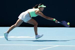 2回戦で敗退した内島萌夏=22日(ゲッティ=共同)