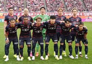 横浜Ｍ戦に臨む鹿島イレブン＝２０２６年２月１４日、メルスタ