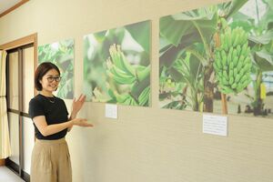 ブランド立ち上げや新事業について説明するシモダ産業の霜田真紀子副社長=柏崎市荒浜2