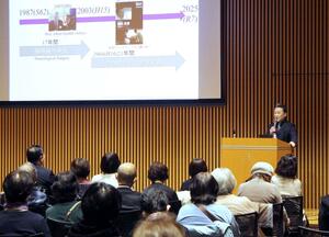 「運動することによって糖尿病や認知症が予防できる」と話す酒向正春さん＝１８日、新潟市中央区