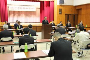 国道459号の整備促進に関する要望を決めた期成同盟会総会=阿賀町鹿瀬