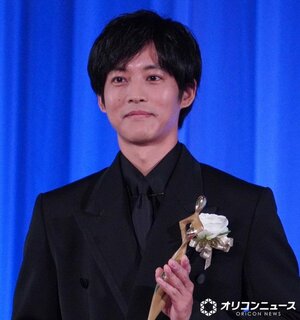 『東京ドラマアウォード 2025』授賞式に登壇した松坂桃李 (C)ORICON NewS inc.