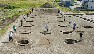 滋賀、弥生期最大級の神殿跡か 野洲市の中畑・古里遺跡 | 新潟日報