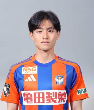 MF宮本英治(C)アルビレックス新潟