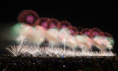 長岡花火駐車場　即購入不可 2025年】長岡花火で予約可能な穴場の駐車場！花火会場周辺で駐車