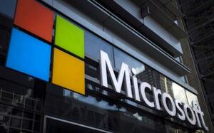 米ニューヨークのビルにあるマイクロソフト(MS)のロゴ(ロイター=共同)
