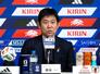 　サッカーＷ杯北中米３カ国大会の日本代表メンバー発表記者会見に臨む森保一監督＝１５日、東京都内