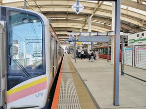 ホームドアのない在来線ホーム=新潟市中央区のJR新潟駅
