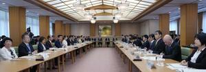 　５月１５日に衆院議長公邸で開かれた皇族数確保策に関する全体会議