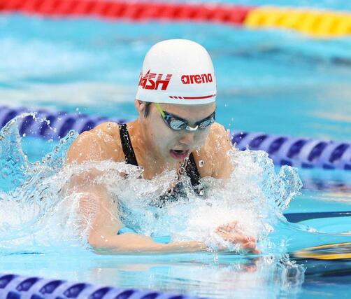 女子５０ｍ平泳ぎ決勝　力泳する７位の髙﨑有紀＝東京アクアティクスセンター