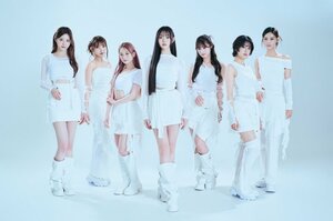 今秋メジャーデビューするMISS MERCY（左からCOCONA、SHUKA、MIYU、KAREN、SARA、ION、YUKI）