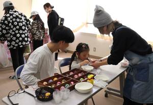 子どもたちが雑貨作りのワークショップなどを楽しんだイベント＝上越市寺町２