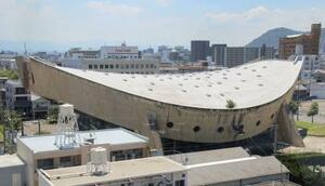 　丹下健三氏が設計した高松市の旧香川県立体育館