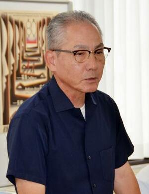 記者会見する原水禁の染裕之共同議長=23日午後、東京都千代田区