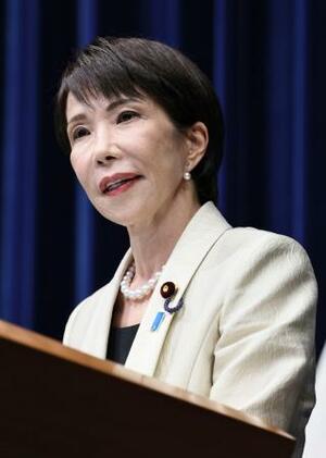 　第２次内閣が発足し、記者会見する高市早苗首相＝１８日午後１０時１２分、首相官邸（代表撮影）