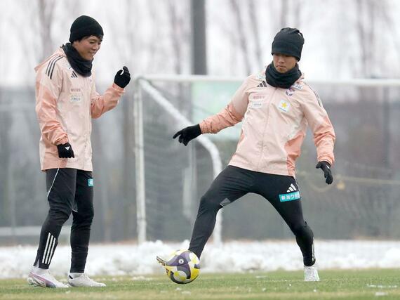 前日練習に臨むMF長谷川元希