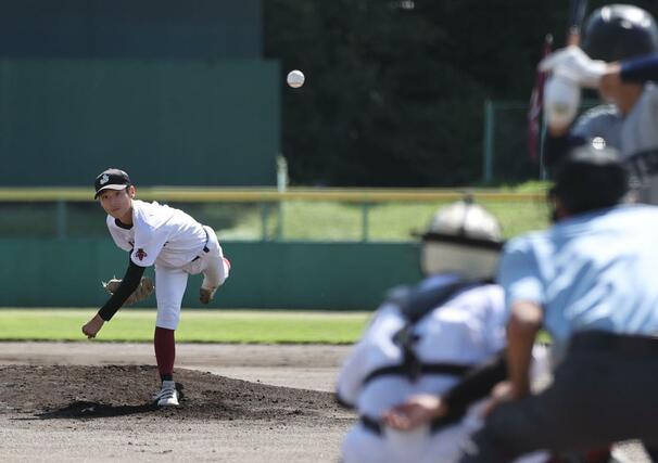 中越－新発田　先発した新発田の１年主戦東海林瑛太＝９月１９日、新発田市五十公野